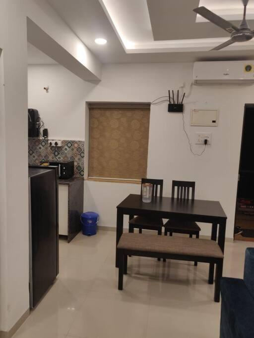 Chillx Comfort Stay 2Bhk Luxury Apt Arpora Exterior photo